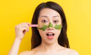 4 Aturan Eksfoliasi dengan Produk Demi Kulit Mulus dan Bening